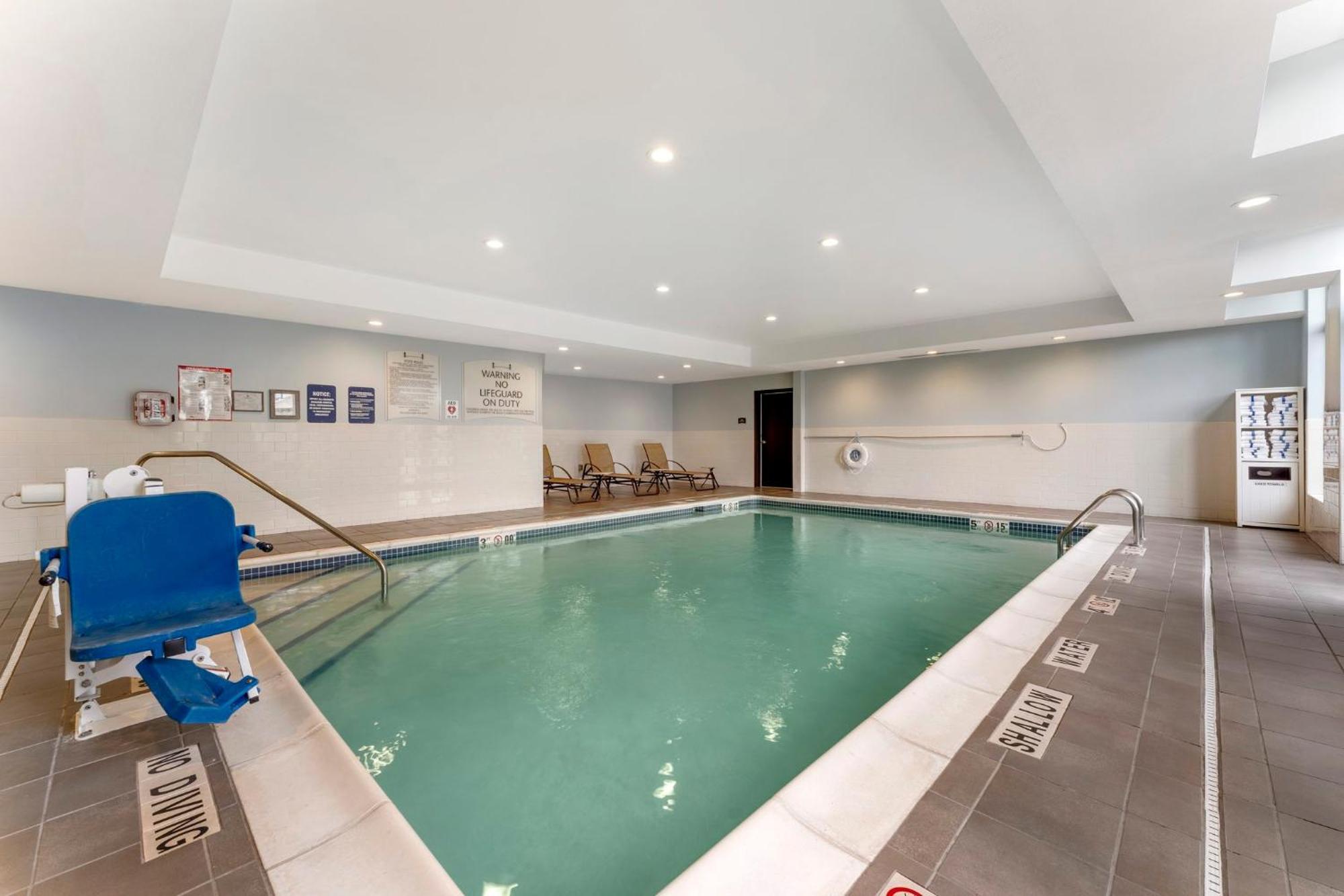 Warrendale Staybridge Suites - Pittsburgh-Cranberry Township By Ihg מראה חיצוני תמונה